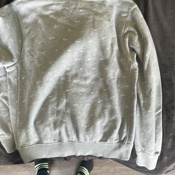 Nike hoodie - Picture 3 of 7